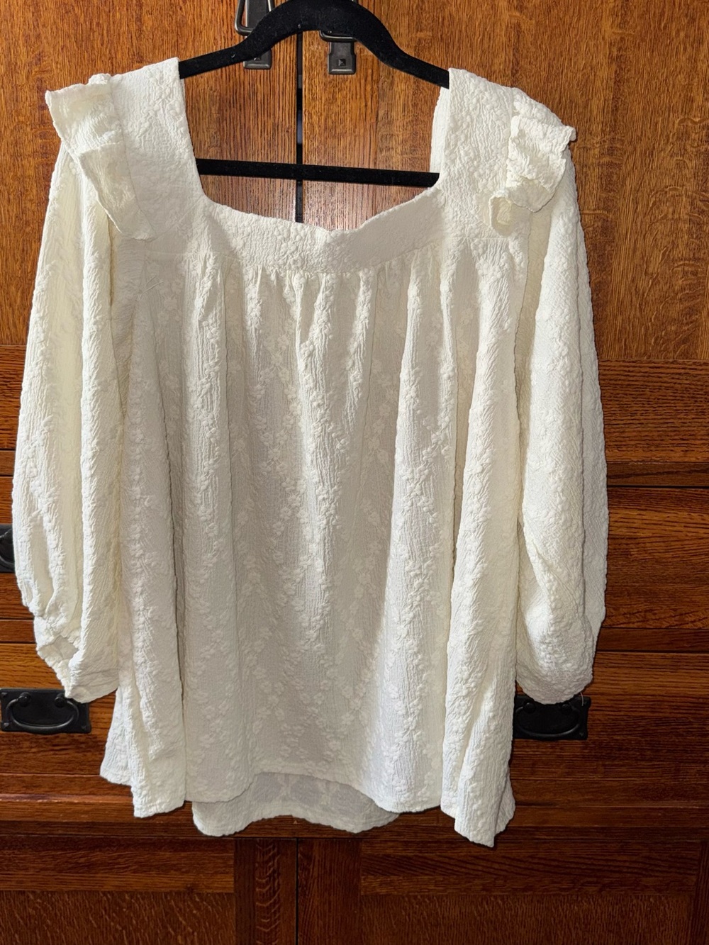 Women's Off White Textured Square-Neck Blouse